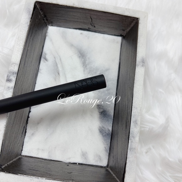 Nars 43 wild contour eyeshadow brush - Picture 3 of 3